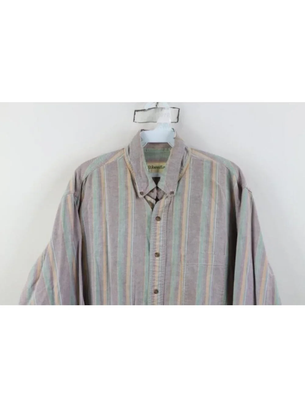 Vintage 90s streetwear